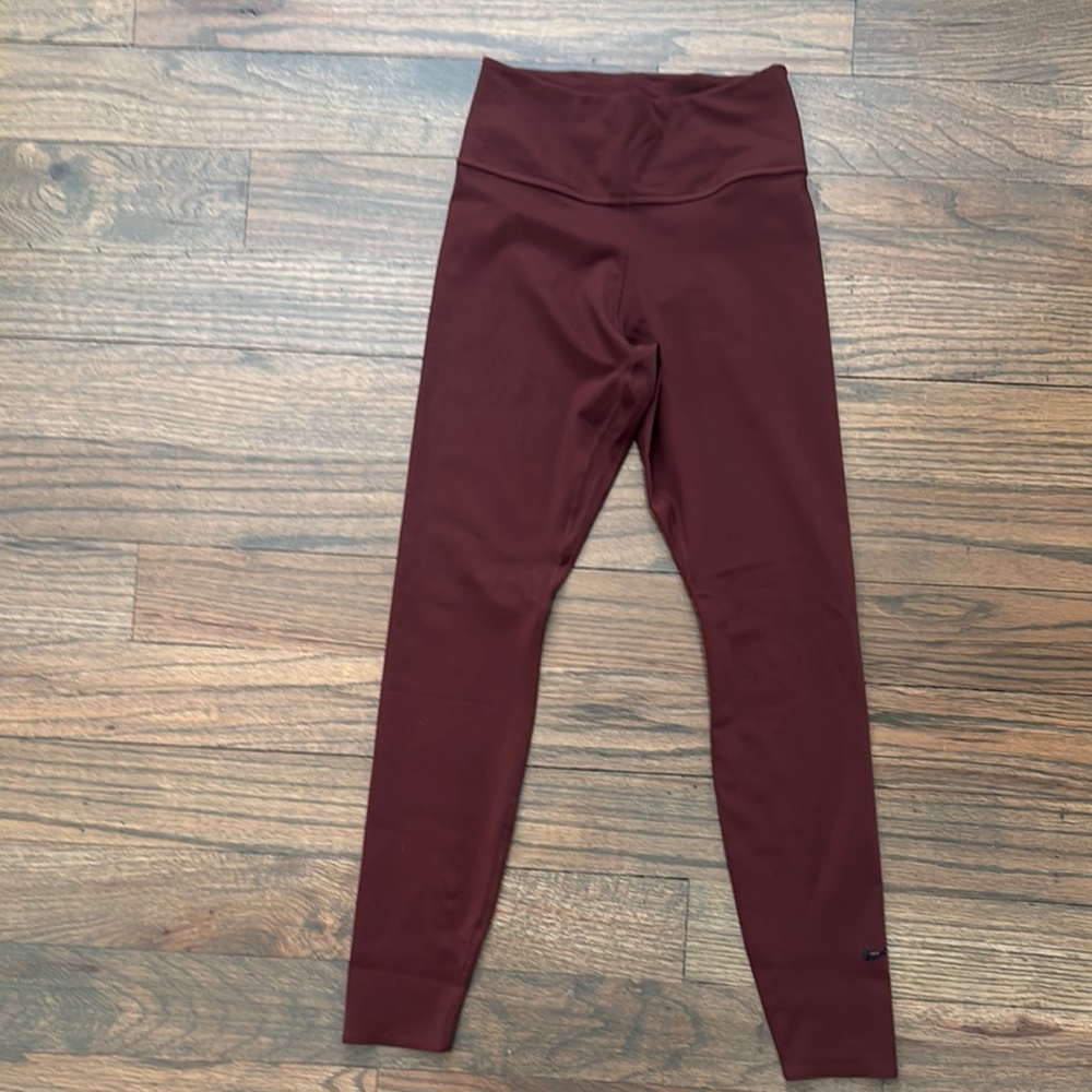 Nike High Waisted Burgundy Leggings